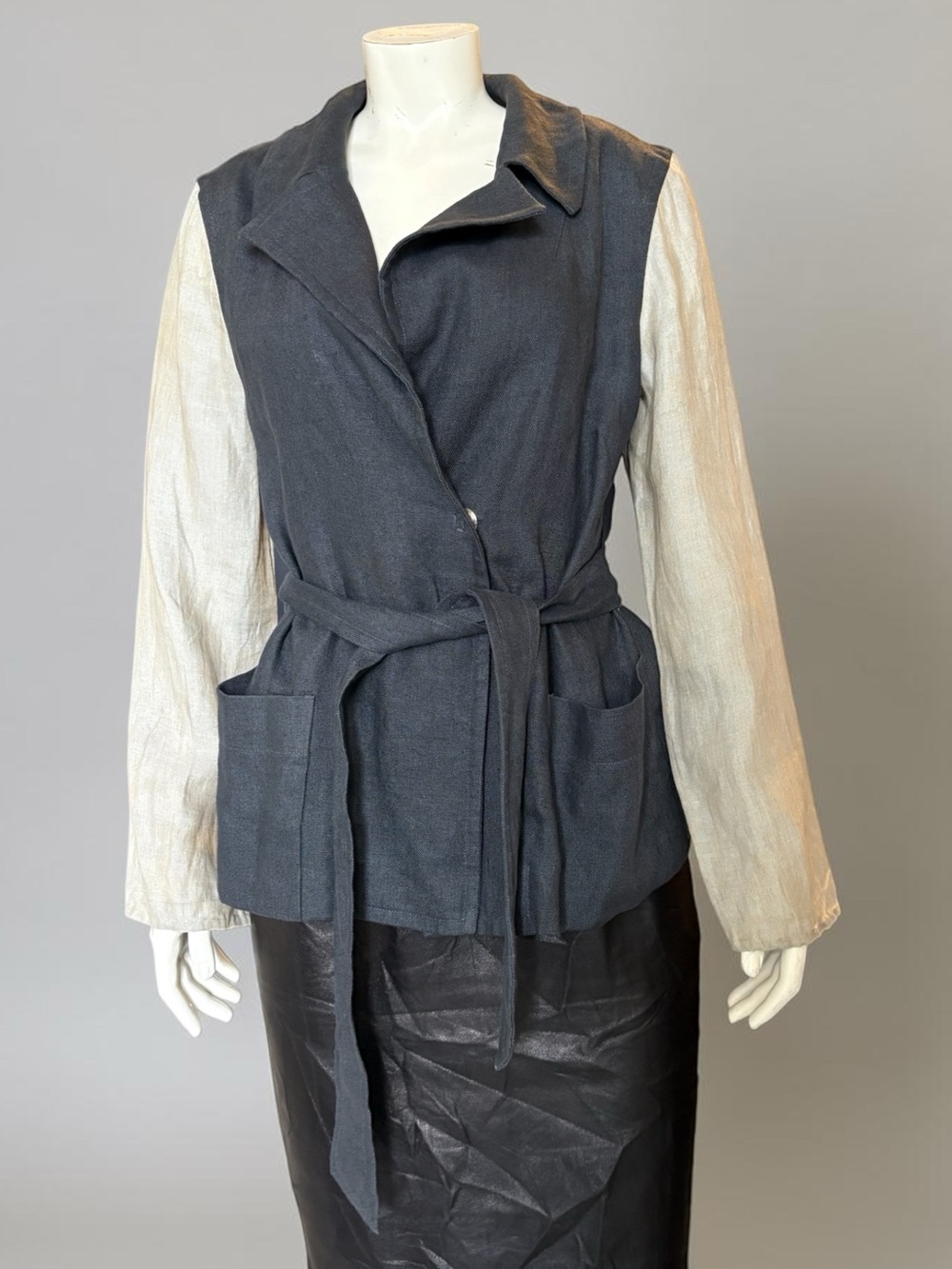 EWANIKA Linen Belted Jacket Colourblock Charcoal & Natural Small Made In Canada